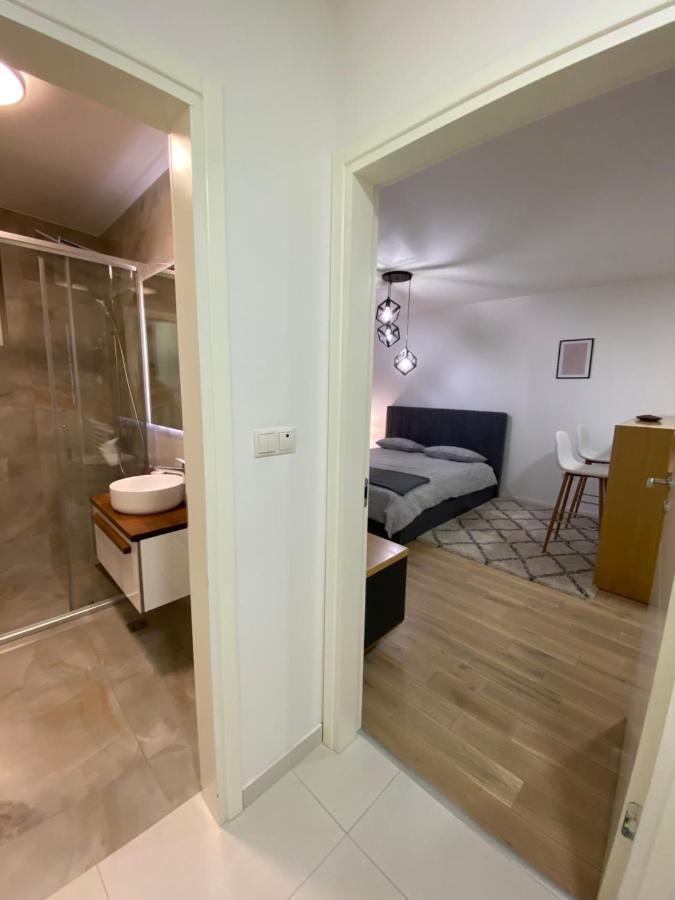טוזלה Sun Square Apartments מראה חיצוני תמונה